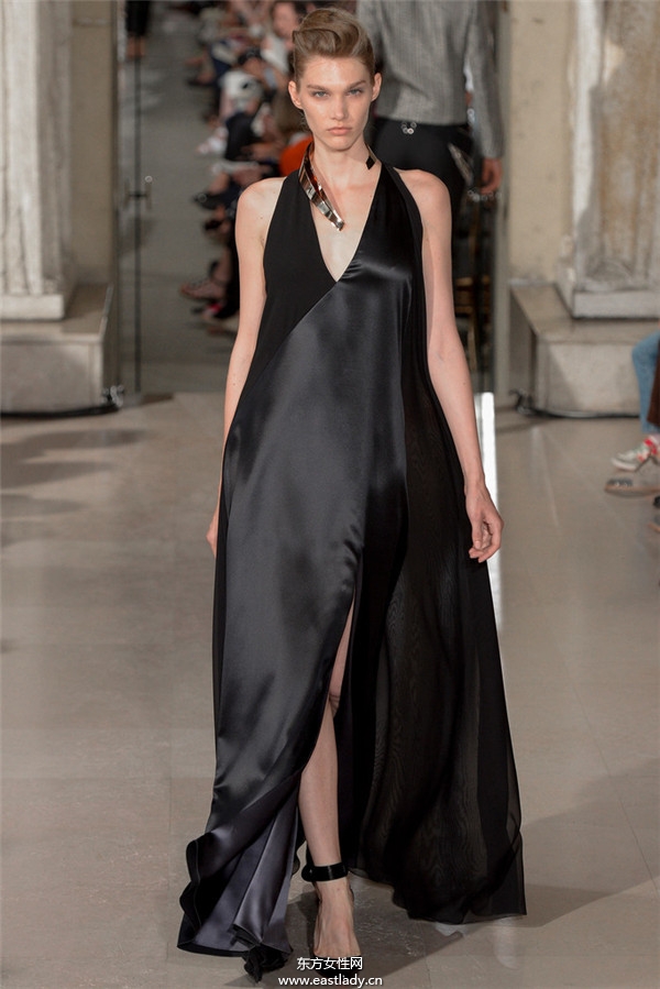 Bouchra Jarrar 2013秋冬服裝新品發(fā)布