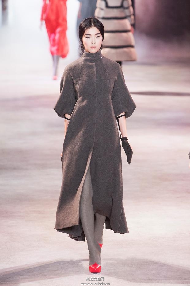 Ulyana Sergeenko 2013秋冬服裝新品發(fā)布(44圖)