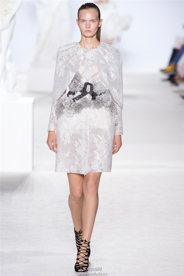 Giambattista Valli 2013秋冬服裝新品發(fā)布