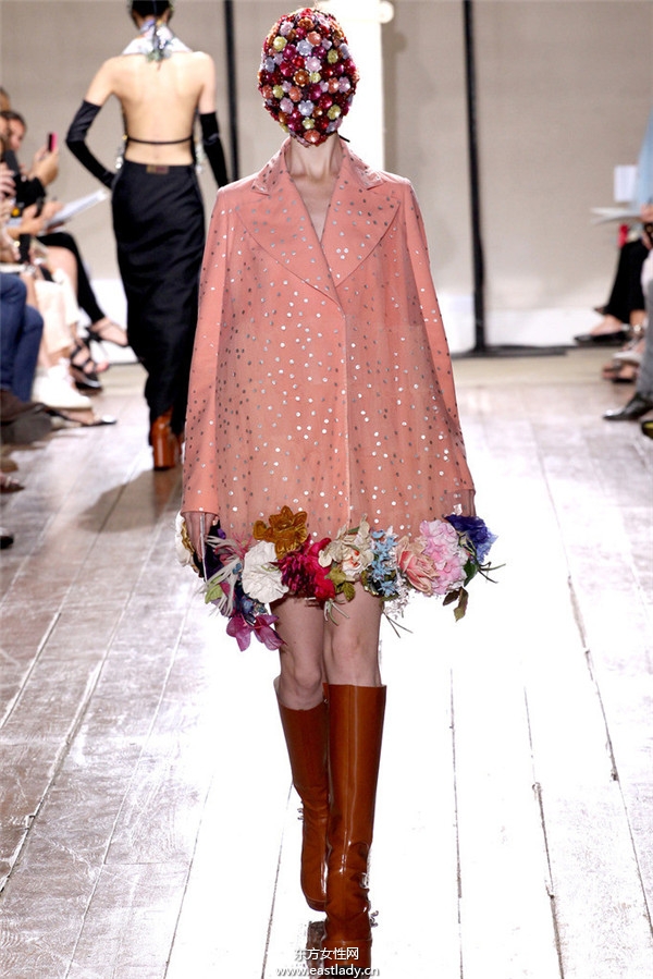 Maison Martin Margiela(馬丁·馬吉拉) 2013秋冬服裝新品發(fā)布