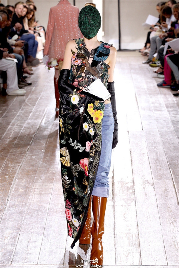 Maison Martin Margiela(馬丁·馬吉拉) 2013秋冬服裝新品發(fā)布