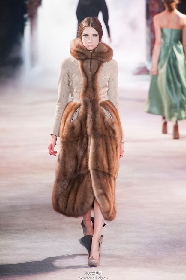 Ulyana Sergeenko 2013秋冬服裝新品發(fā)布(44圖)