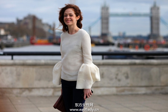 若隱若現(xiàn)透視裝瞬間秒殺全場