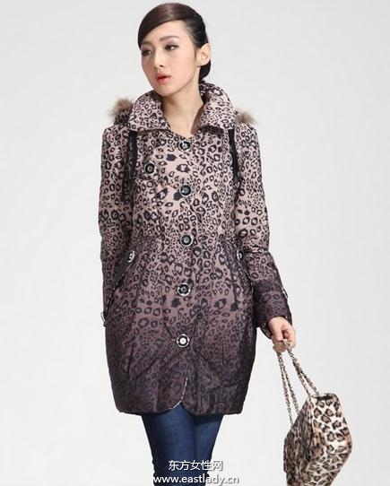 2012新款溫暖修身羽絨服 讓身心動起來