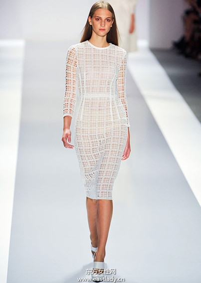 若隱若現(xiàn)透視裝瞬間秒殺全場