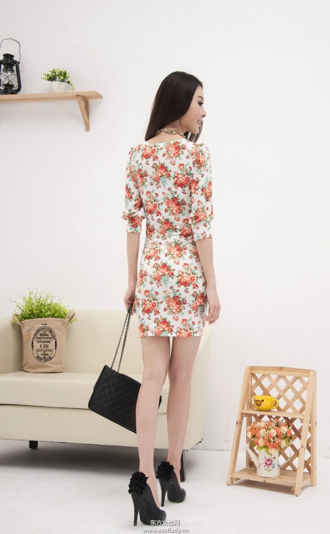 早春包臀碎花連衣裙視覺高雅氣息無人能擋