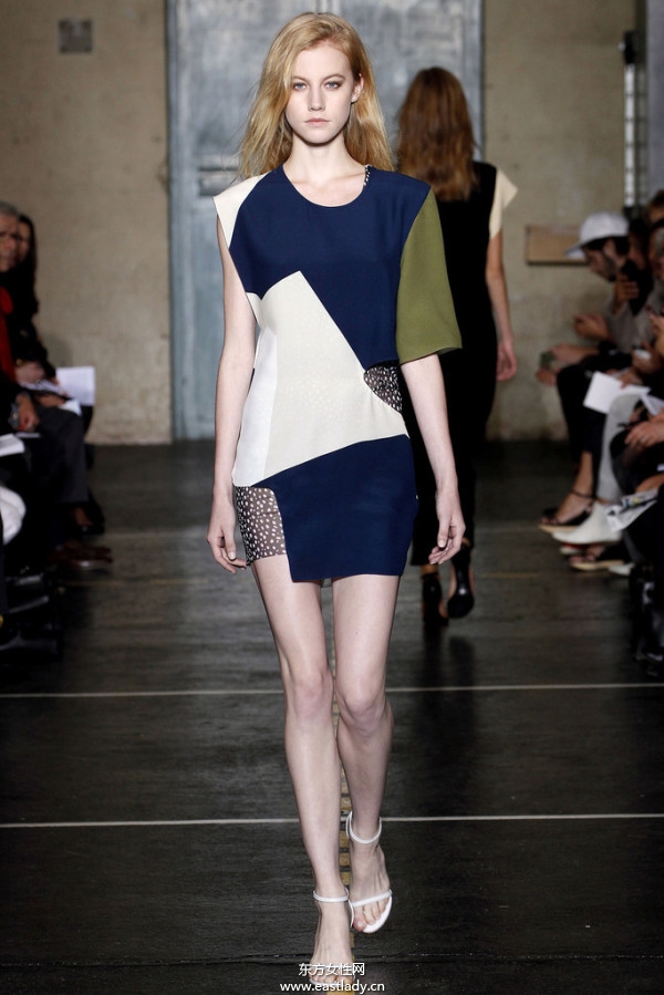 Felipe Oliveira Baptista 2013春夏流行發(fā)布 拼接和撞色為主元素