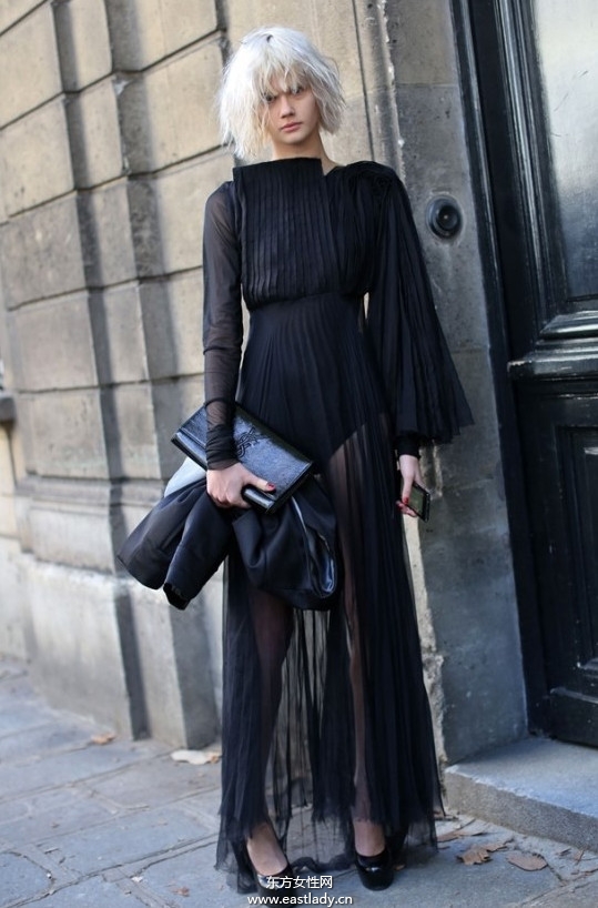 若隱若現(xiàn)透視裝瞬間秒殺全場