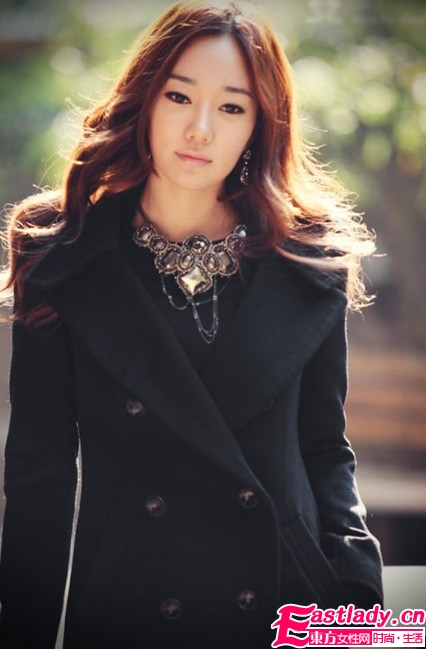 2012秋冬新款韓版雙排扣立領呢子大衣 簡約而不失大氣