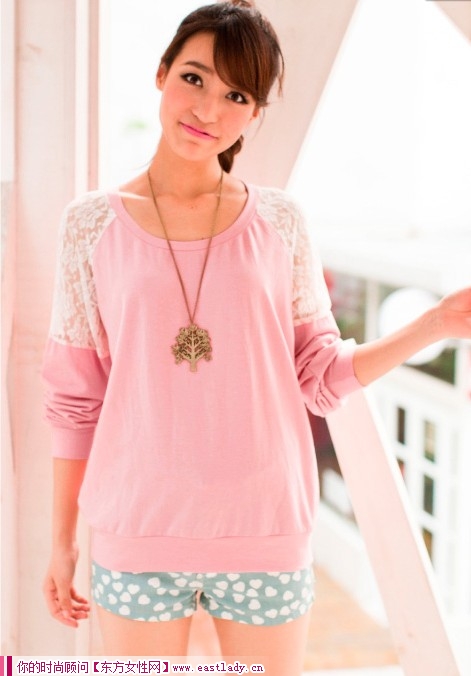 新款蕾絲衛(wèi)衣 簡(jiǎn)單設(shè)計(jì)突出個(gè)性使然