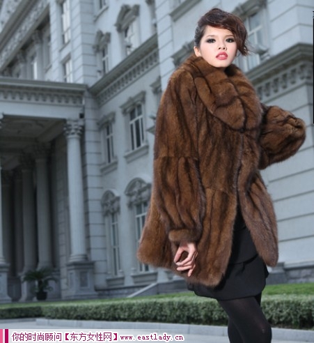 NAMP奈樸2012秋裝貂皮大衣 穿出奢華大氣的女王范