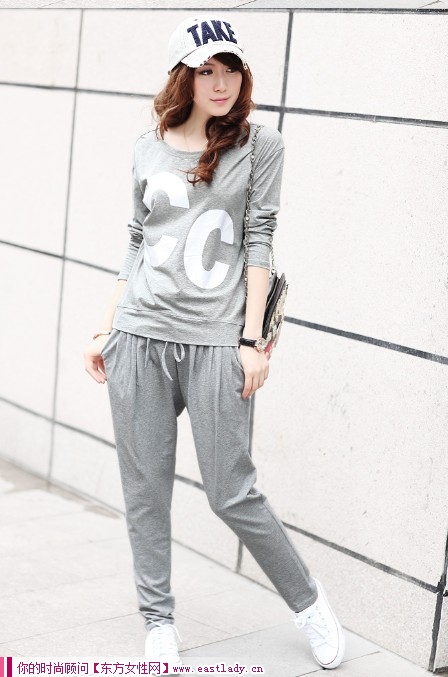 蝙蝠袖衛(wèi)衣套裝 讓你瞬間變身韓劇女主角