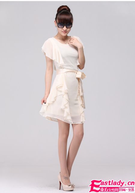 2012新款收腰雪紡連衣裙秀出你的小蠻腰