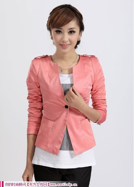 小西服也能穿出溫柔恬淡的感覺