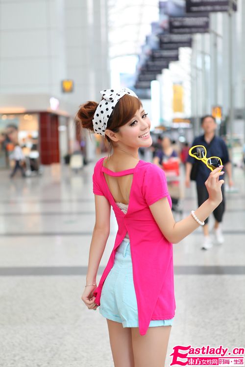 純粉色性感露背t恤 修身收腰不顯小肚子