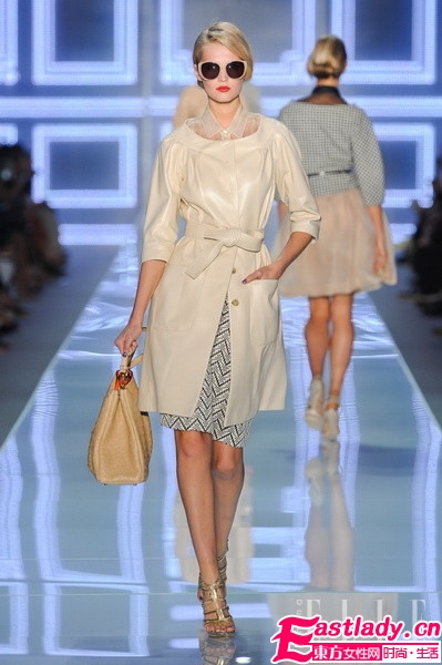 優(yōu)雅再現(xiàn) Dior 2012 春夏高級(jí)女裝系列