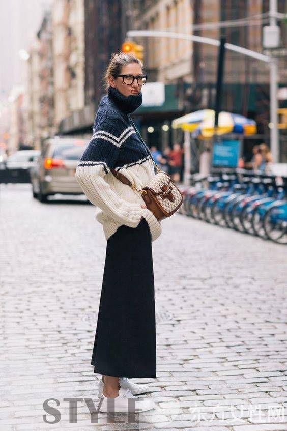 嬌小女人如何穿衣搭配 學(xué)她們這樣穿158秒變168