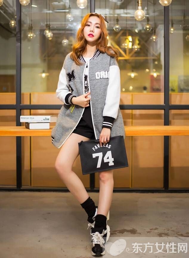 學(xué)院風(fēng)潮搭盡顯時(shí)尚感 趁著開(kāi)學(xué)季來(lái)玩一把裝嫩風(fēng)