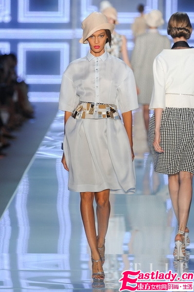 優(yōu)雅再現(xiàn) Dior 2012 春夏高級女裝系列