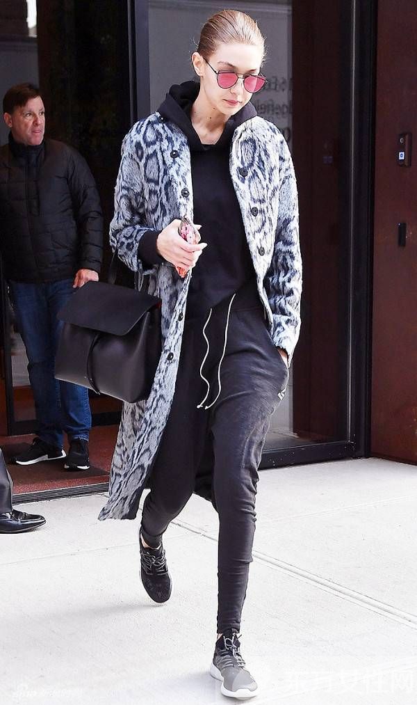 肯豆Gigi僅靠這8件單品就走在潮流最前線