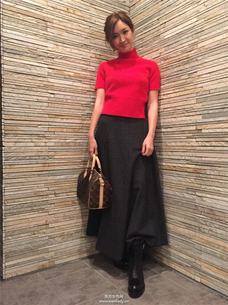 學(xué)學(xué)俏媽咪紗榮子時尚穿搭tips