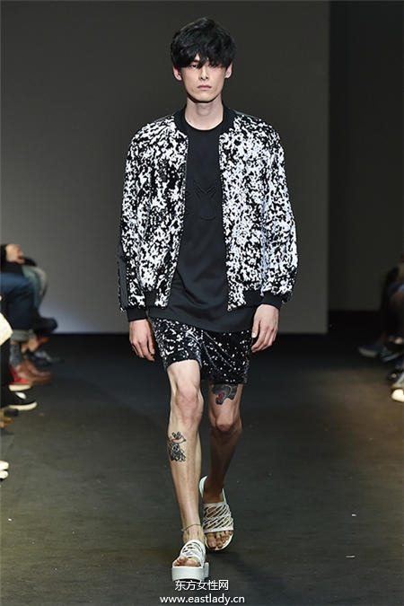 男模也流行瘦 韓超纖瘦病態(tài)系男模正流行