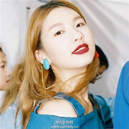 韓骨感絕美超模私服穿搭術(shù) 個性十足