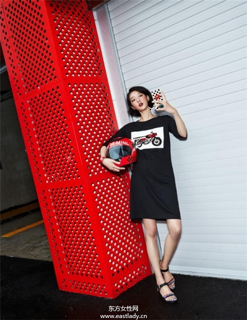 韓國(guó)超模姜素英中性美學(xué)正夯 時(shí)尚圈就愛這味