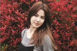 既然美不過宋慧喬 就學她的氧氣穿搭法吧