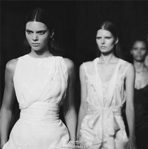 超模Kendall Jenner&Gigi Hadid高人氣吸睛術(shù)成時尚界新