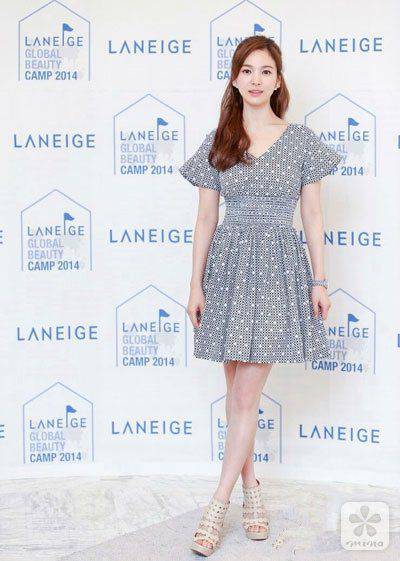 既然美不過宋慧喬 就學(xué)她的氧氣穿搭法吧