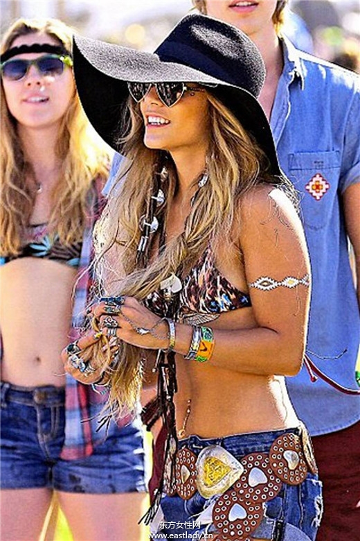 超酷 明星也愛用的金屬色系紋身貼紙