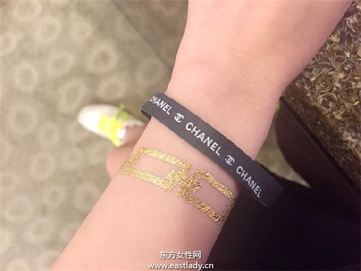 超酷 明星也愛用的金屬色系紋身貼紙