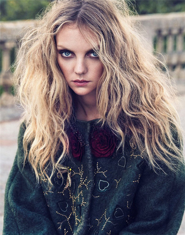 Heather Marks《Elle》2014年12月俄羅斯版