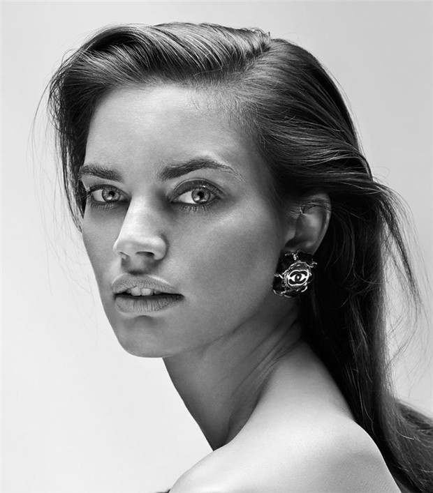 Rianne ten Haken《Profile》時(shí)尚雜志2014年12月號(hào)