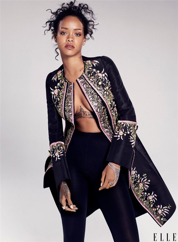 Rihanna《Elle》服裝時尚2014年12月號