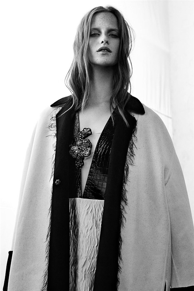 Loulou Robert《Glamour》2014年12月英國版