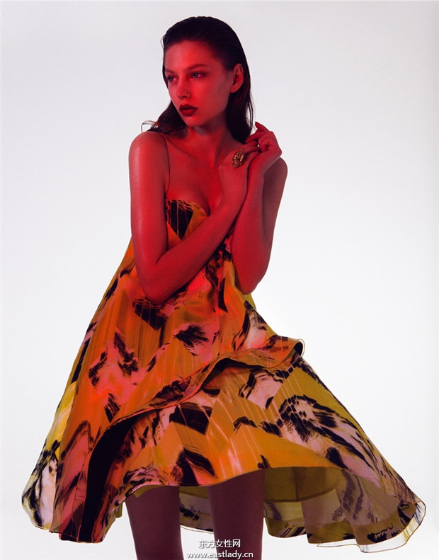 Marta Placzek《L’Officiel Hellas》2014年時尚大片