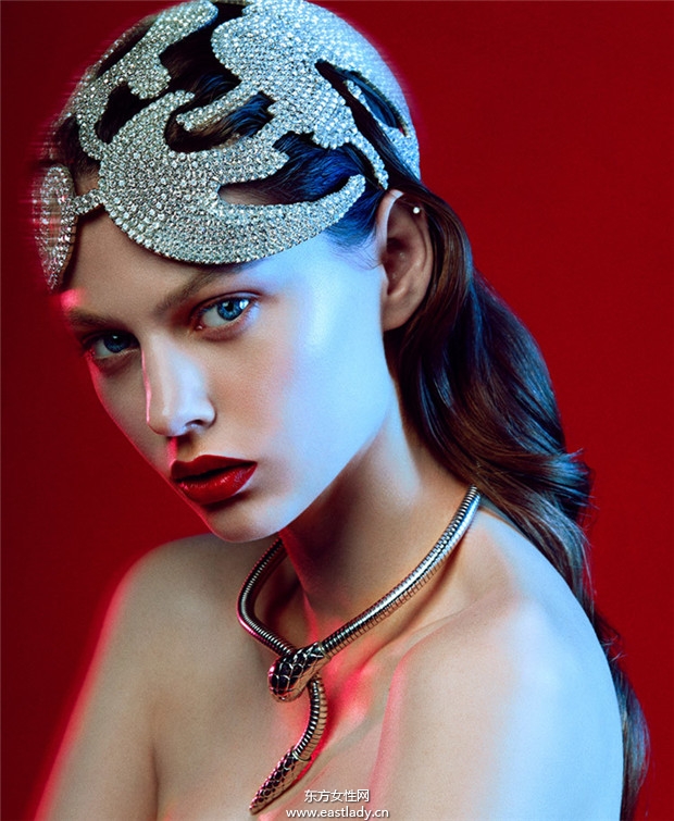 Marta Placzek《L’Officiel Hellas》2014年時尚大片