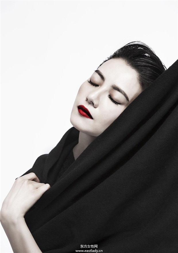 高圓圓時(shí)尚大片驚艷全場(chǎng)