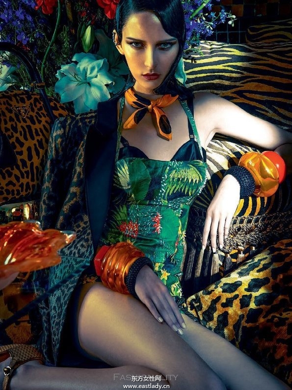 Waleska Gorczevski嬌艷服裝造型