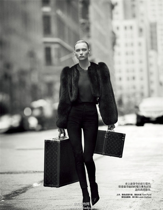 Mila Krasnoiarova《Harper’s Bazaar》2014年7月中國(guó)版