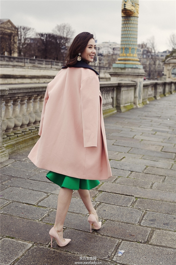 劉詩詩巴黎時(shí)裝周百變Queen各種風(fēng)格都hold