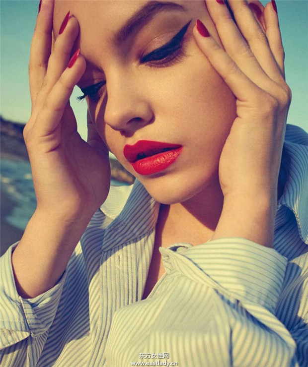 Barbara Palvin《Harper’s Bazaar》2014年6月西班牙版