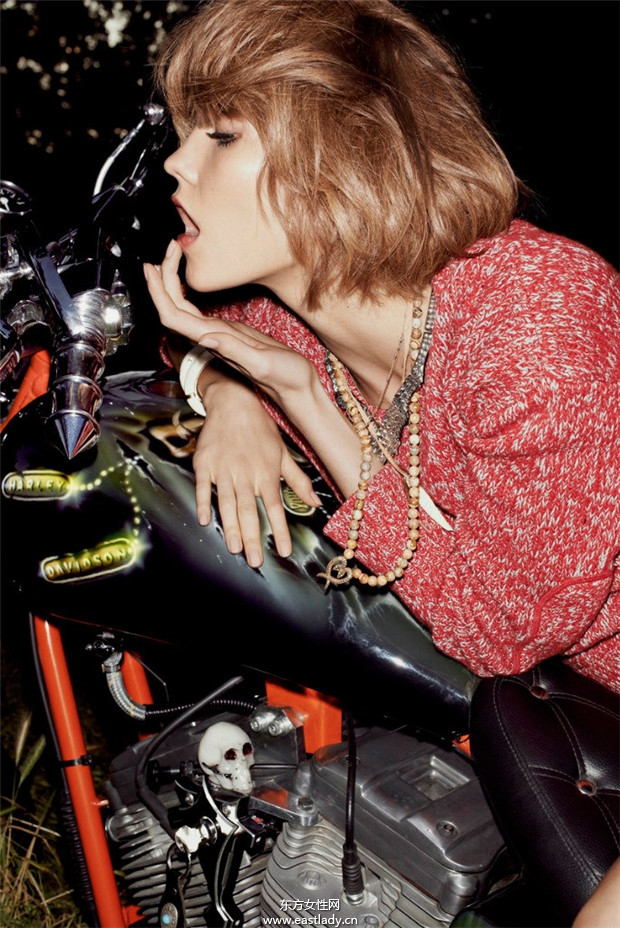 Karlie Kloss《Vogue》2013年10月法國版