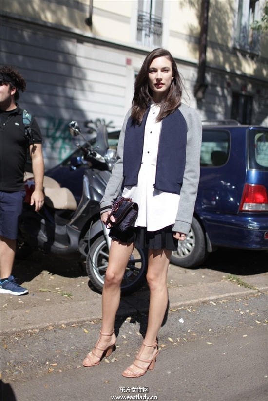 米蘭時裝周模特們引領(lǐng)時尚風(fēng)潮