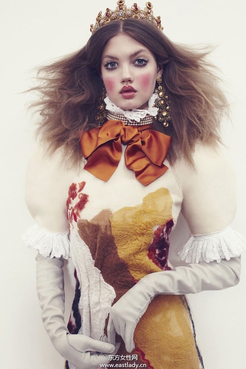 Lindsey Wixson《Vogue》2013年12月日本版