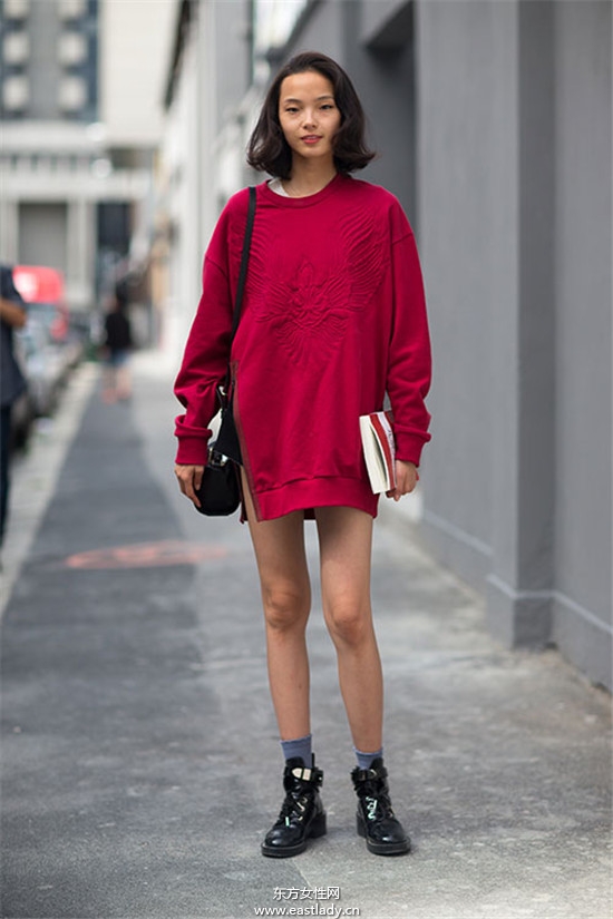 米蘭時裝周模特們引領(lǐng)時尚風(fēng)潮