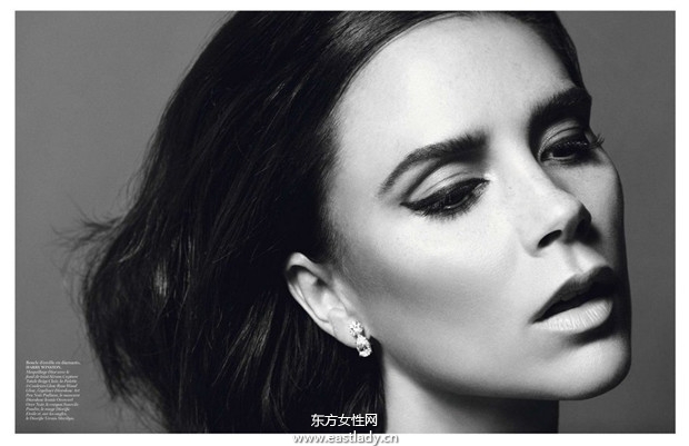 小貝維多利亞登VOGUE演繹浪漫誘惑