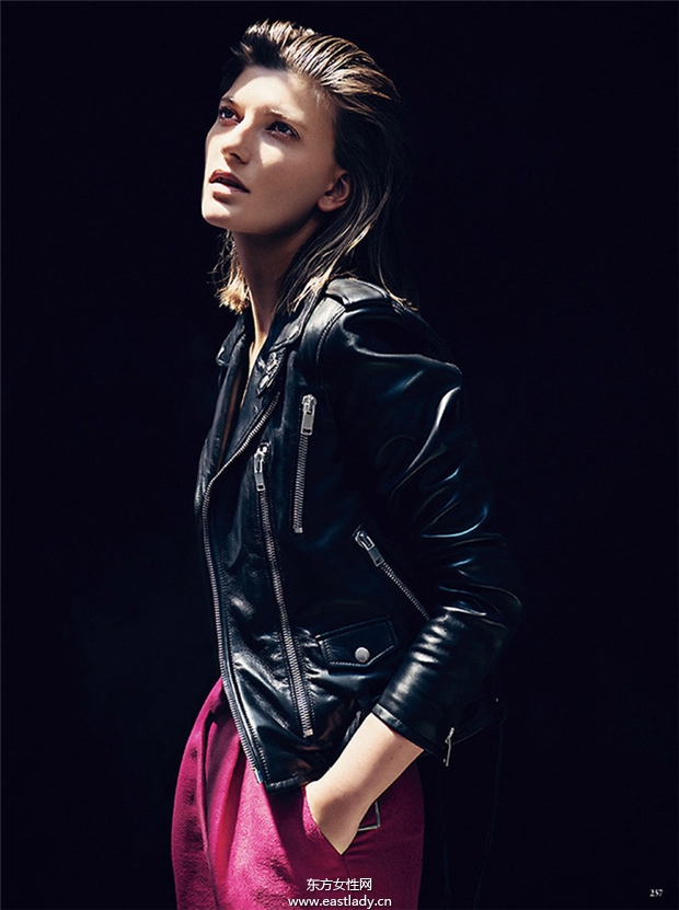 Valerija Kelava《Vogue》2013年10月德國版